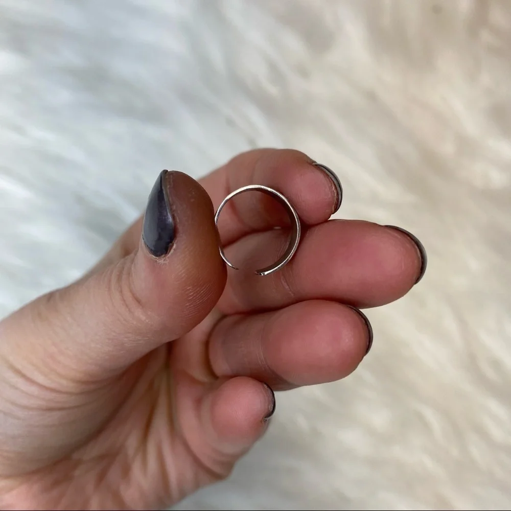 Sterling Silver 925 Mexico Graphite Gray Embossed Waves Toe Ring Adjustable